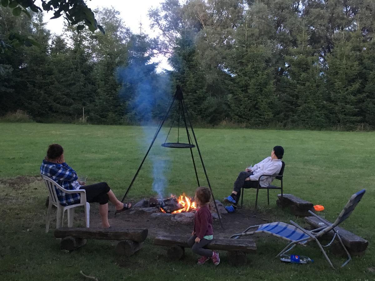 Rybakowka Nad Jeziorem Wicko Jezierzany Exteriér fotografie
